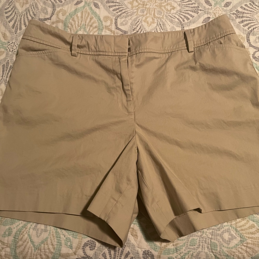 Talbots khaki perfect short